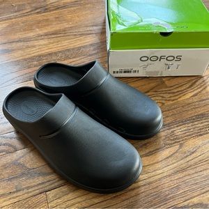 OOFOS UNISEX OOcloog Black Orthopedic Slides Size M(12)/W14